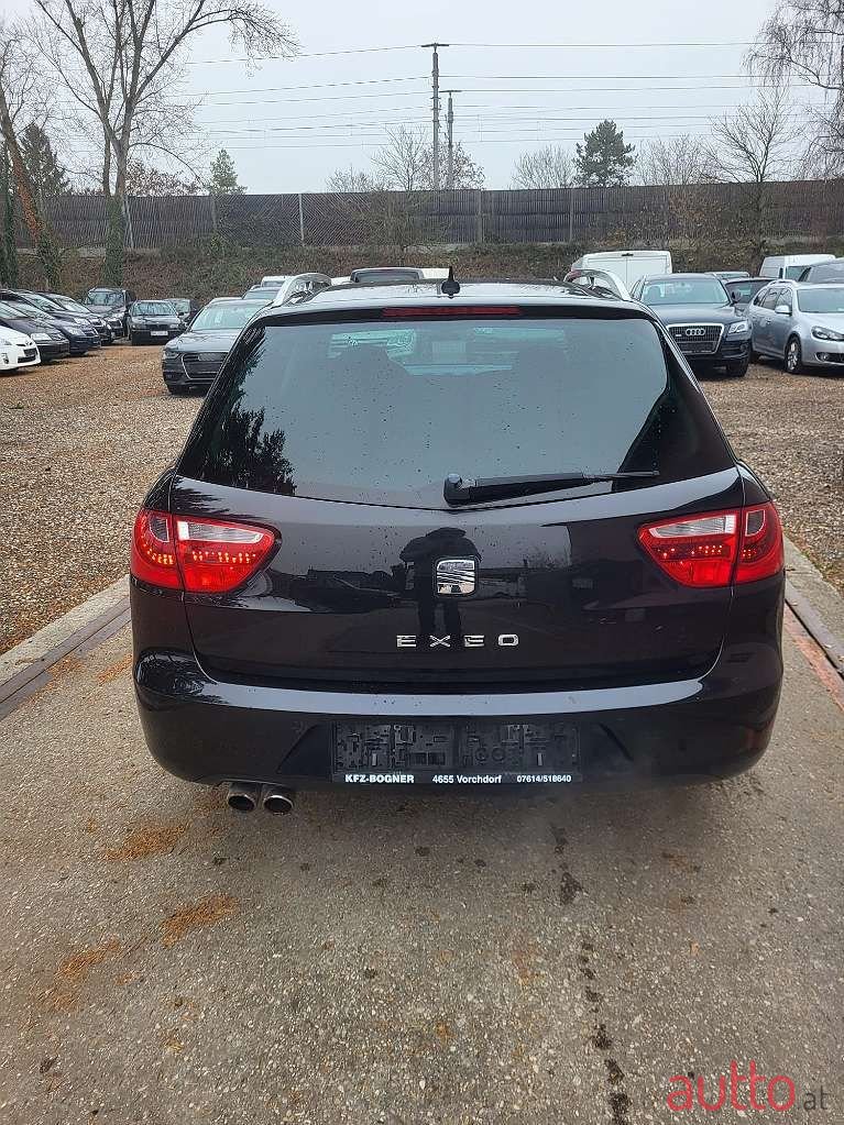 2012' SEAT Exeo photo #5