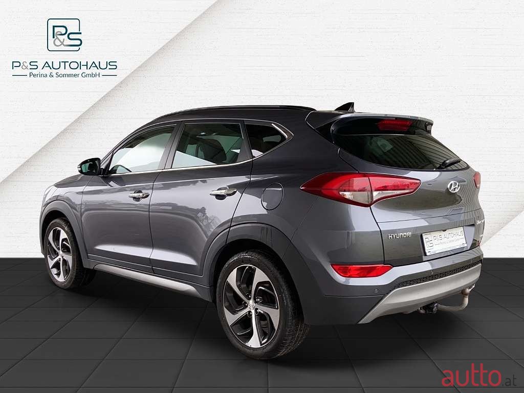 2015' Hyundai Tucson photo #6