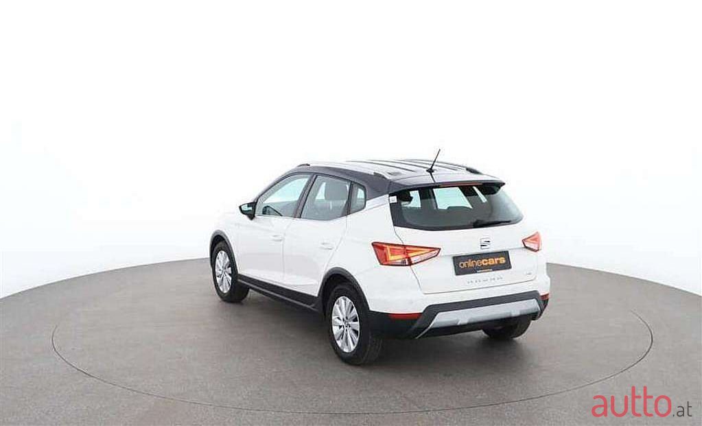 2020' SEAT Arona photo #3