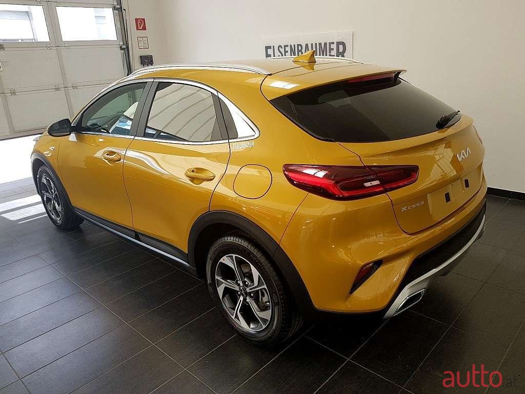 2022' Kia Xceed photo #3