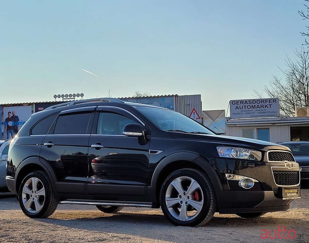 2012' Chevrolet Captiva photo #1