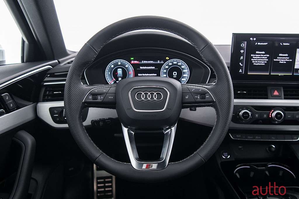 2022' Audi A4 photo #5