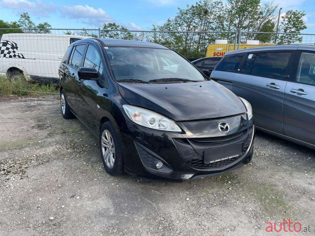 2011' Mazda Mazda5 photo #1