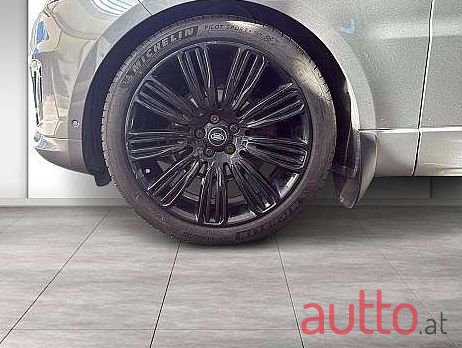 2019' Land Rover Range Rover Sport photo #6