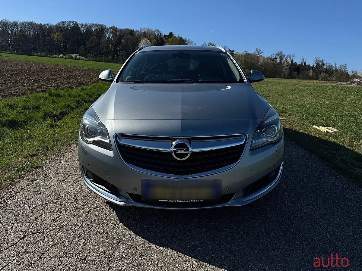 2015' Opel Insignia photo #2