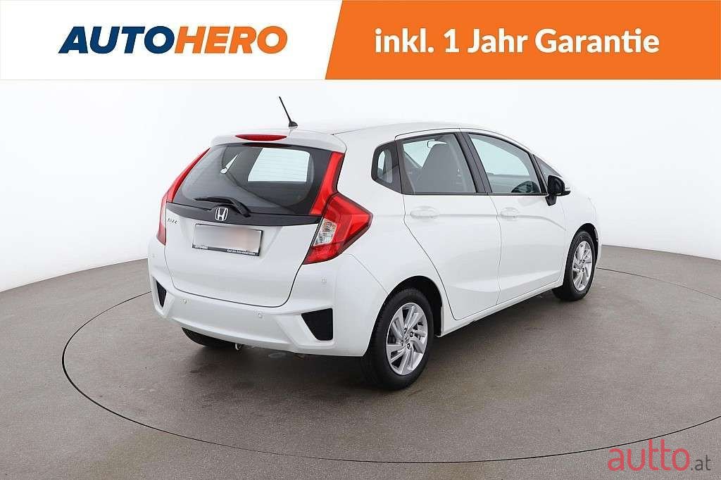 2016' Honda Jazz photo #5