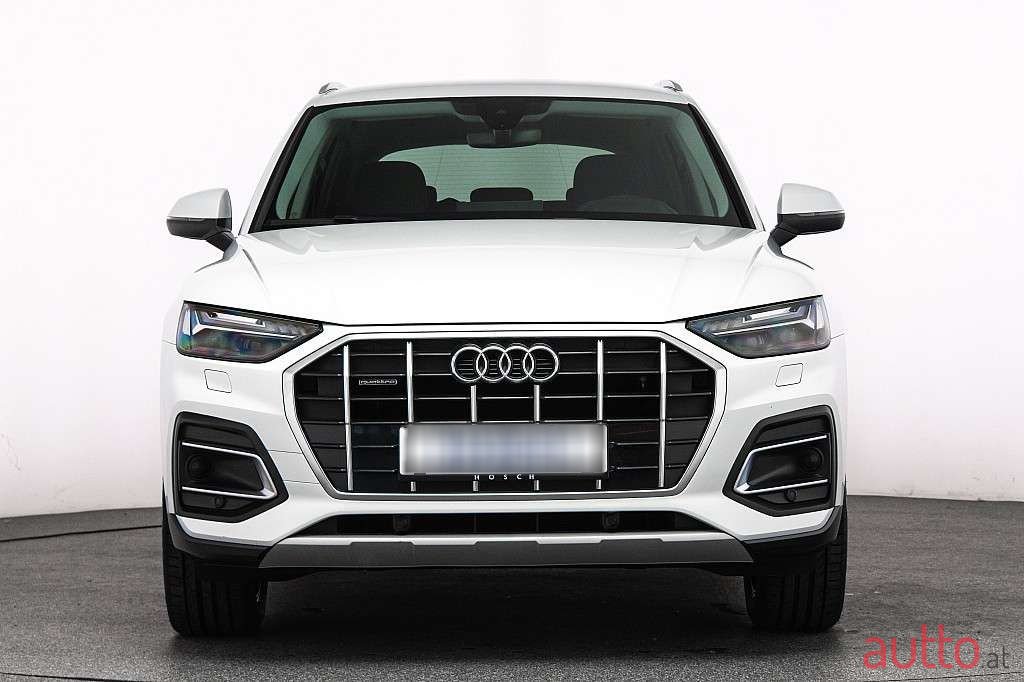2022' Audi Q5 photo #2