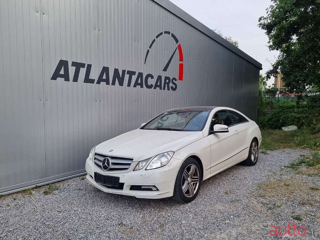 2010' Mercedes-Benz E-Klasse photo #1