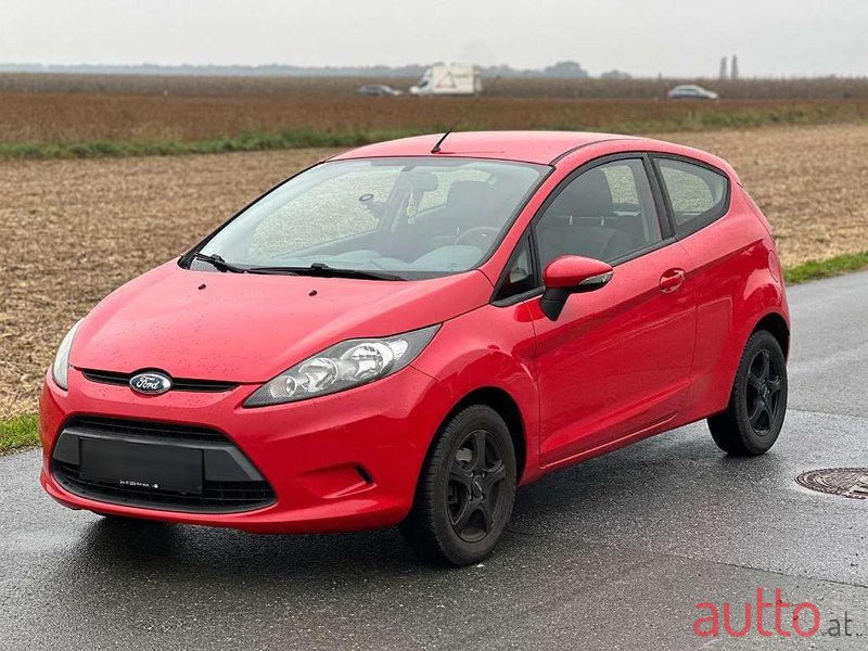 2010' Ford Fiesta photo #1