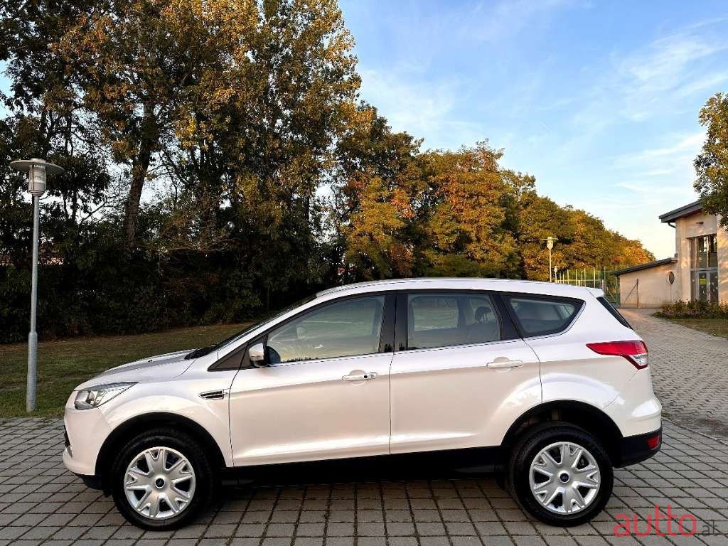 2014' Ford Kuga photo #2