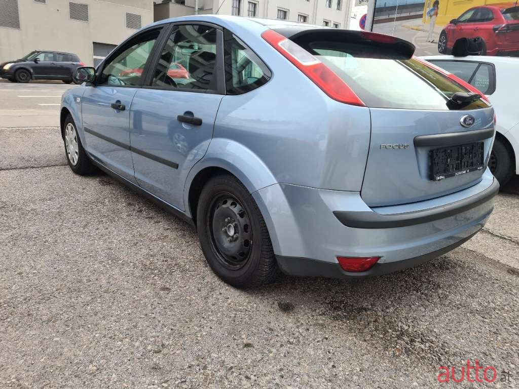 2005' Ford Focus photo #4