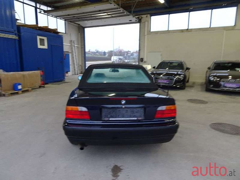 2015' BMW 3Er-Reihe photo #6