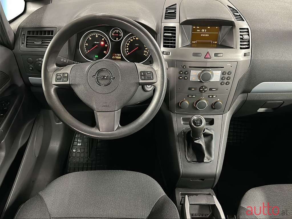 2006' Opel Zafira photo #5