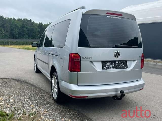 2017' Volkswagen Caddy photo #6