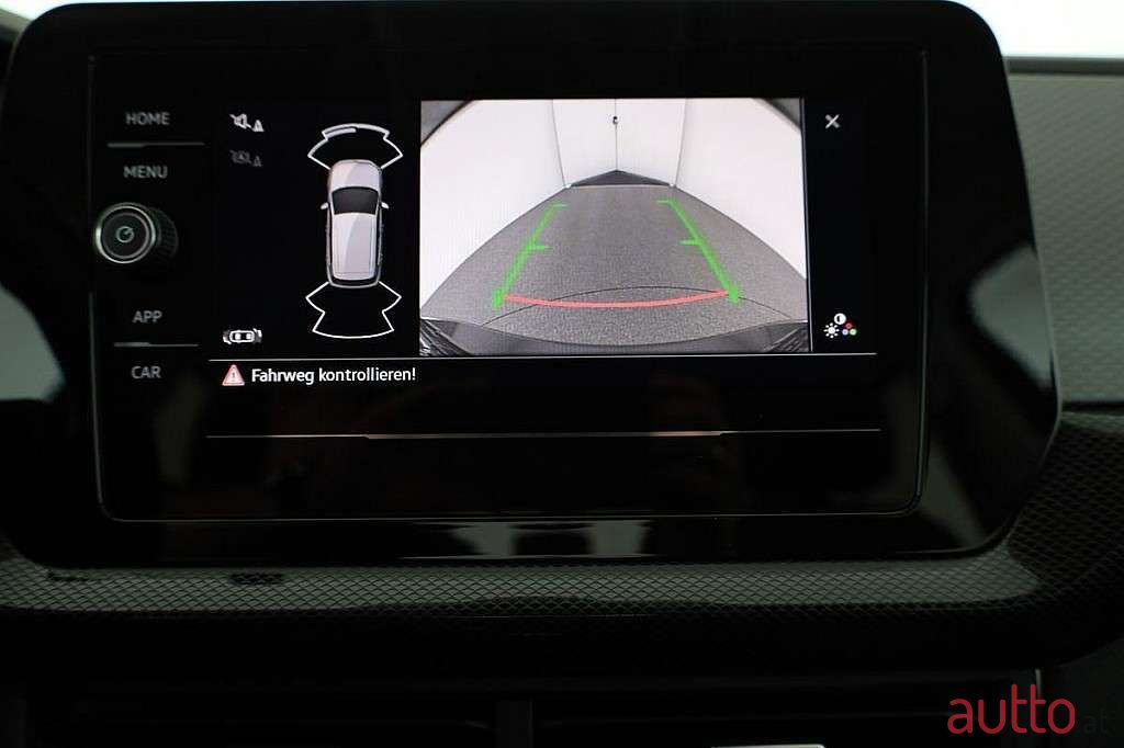 2024' Volkswagen T-Cross photo #6