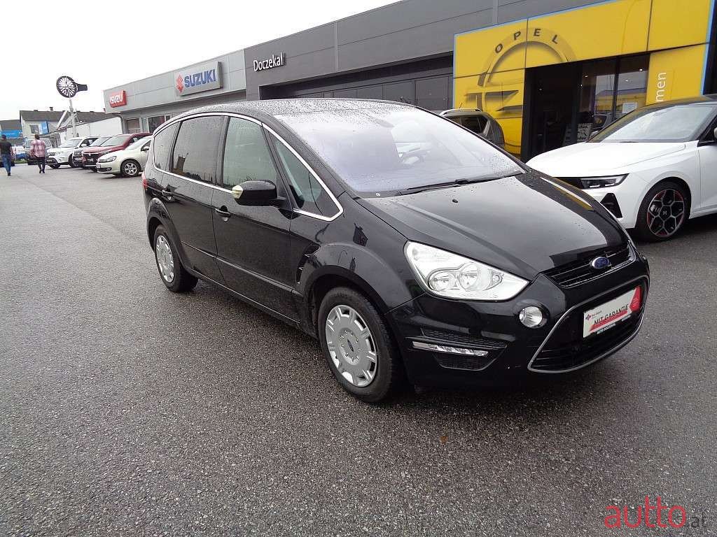 2012' Ford S-Max photo #2