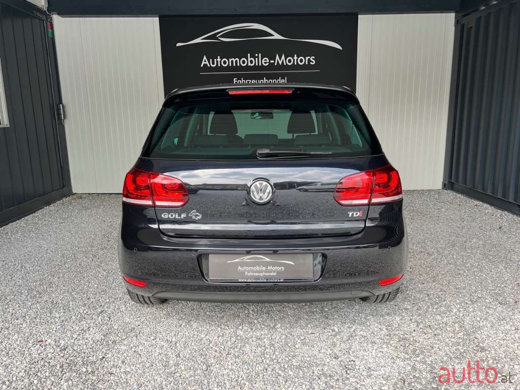 2012' Volkswagen Golf photo #6