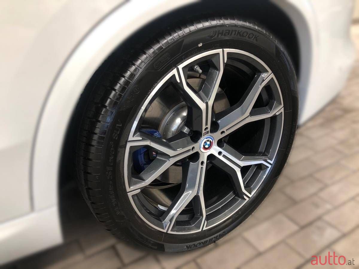 2023' BMW X5 photo #3
