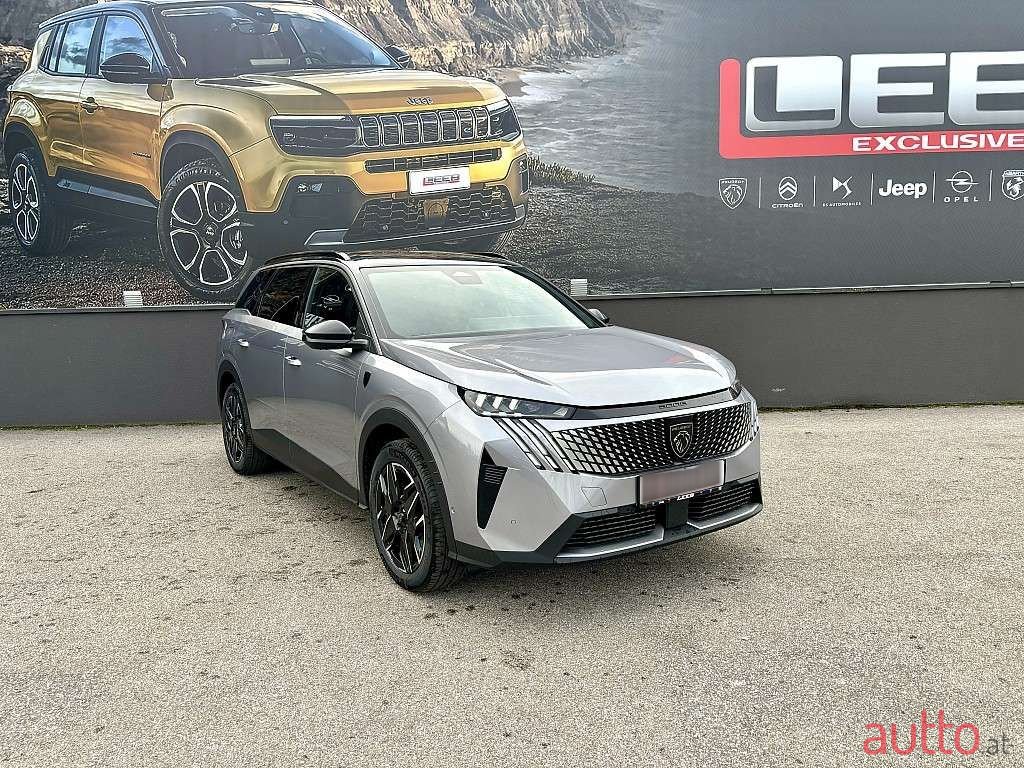 2024' Peugeot 5008 photo #6