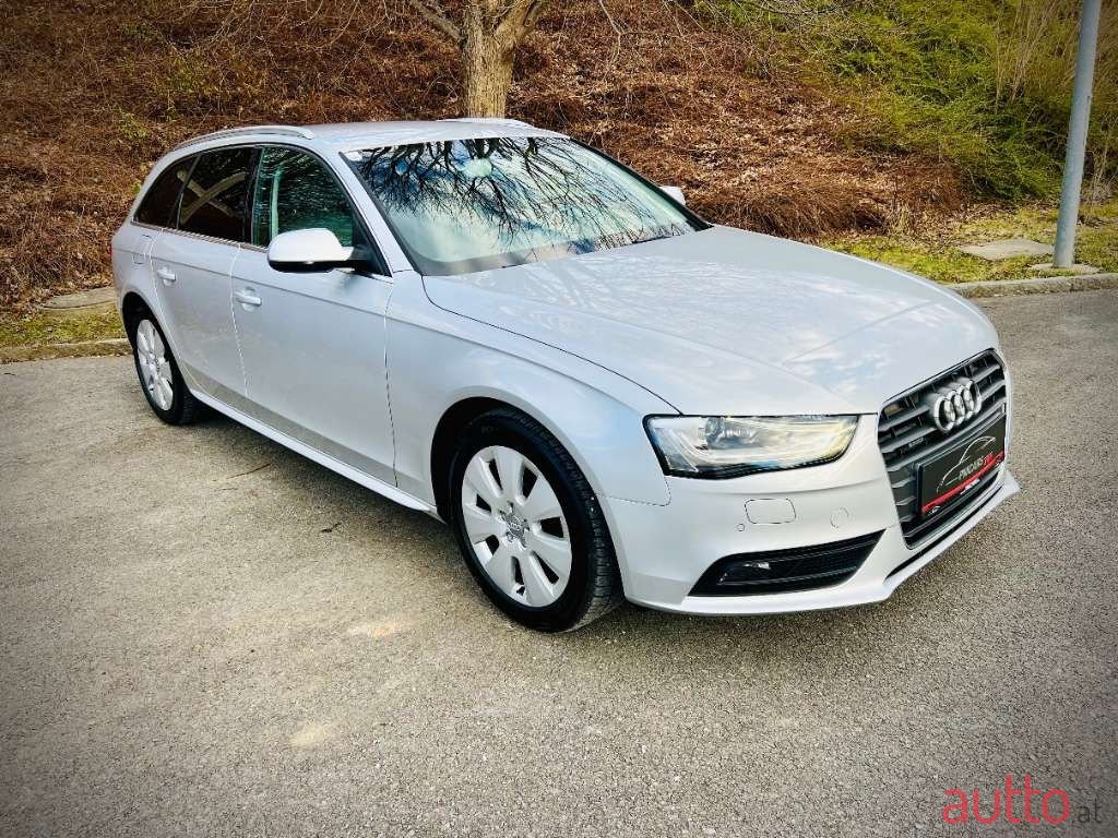 2012' Audi A4 photo #3