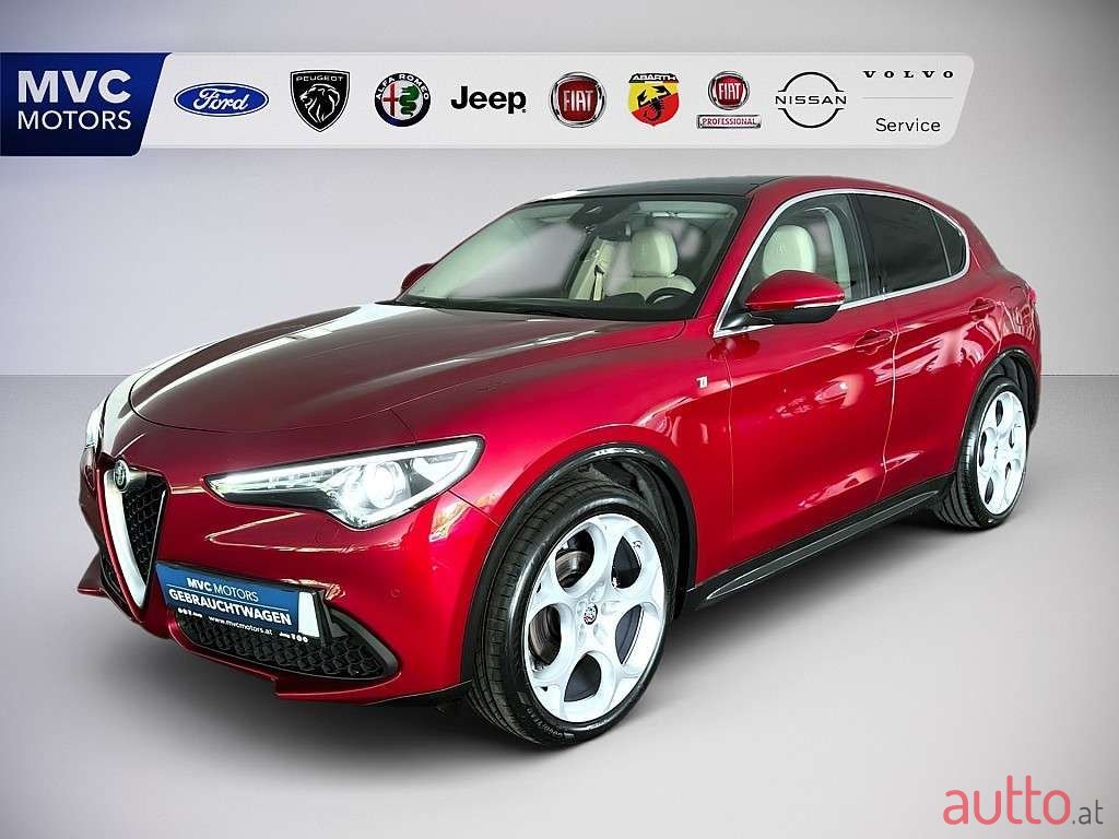 2022' Alfa Romeo Stelvio photo #3