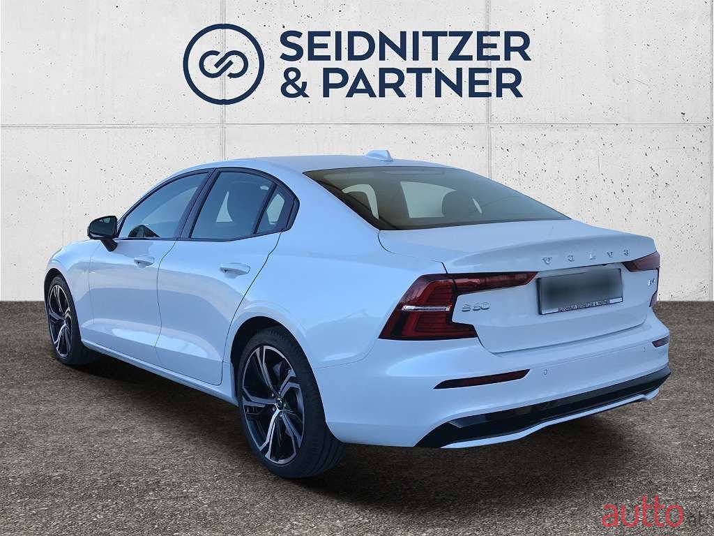 2023' Volvo S60 photo #4