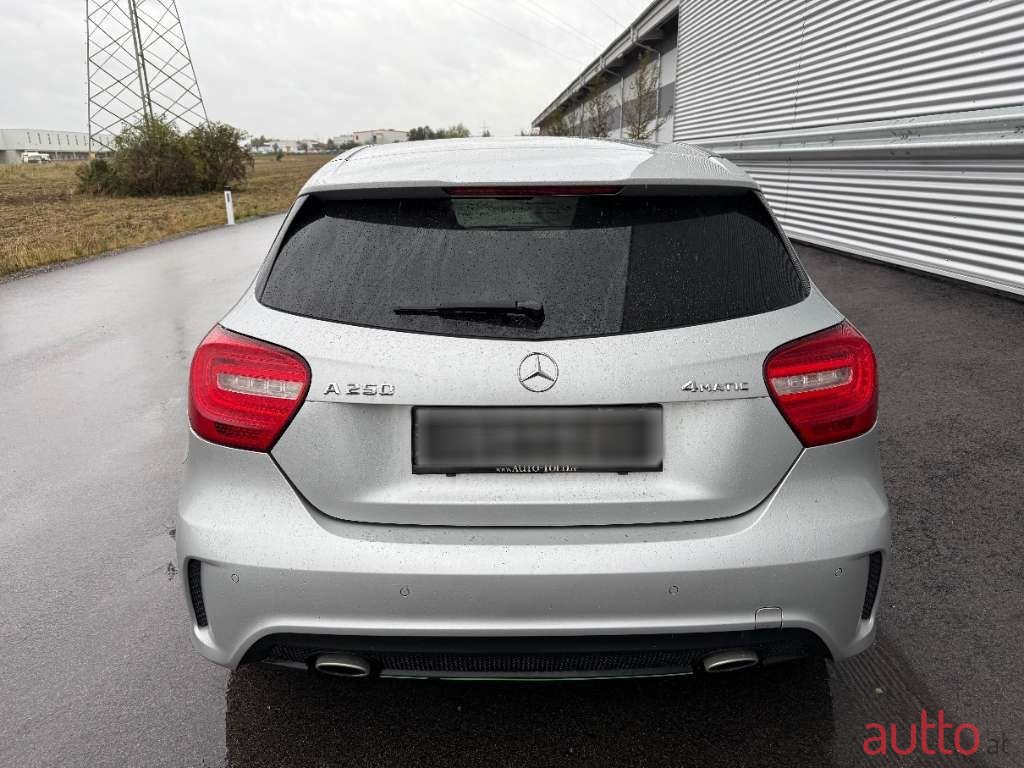 2013' Mercedes-Benz A-Klasse photo #5