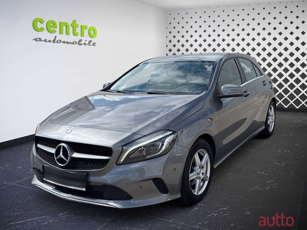 2018' Mercedes-Benz A-Klasse photo #1