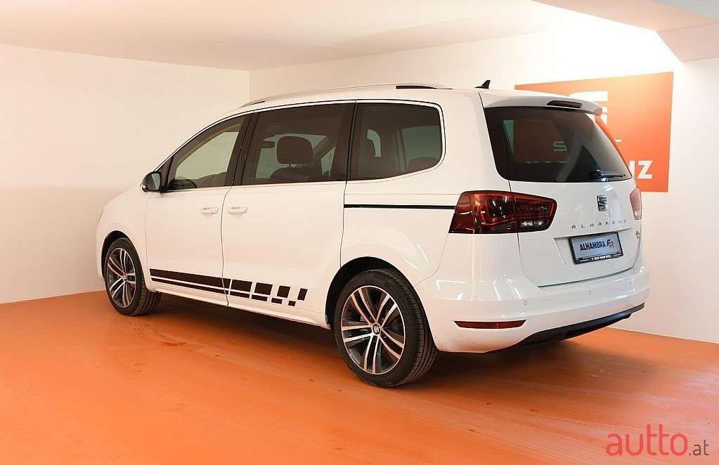 2022' SEAT Alhambra photo #3