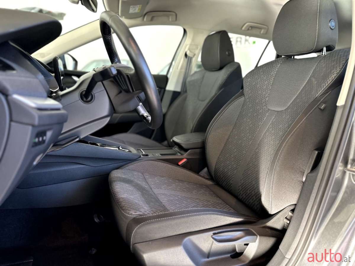 2024' Skoda Octavia photo #6