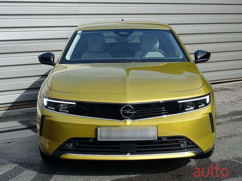 2022' Opel Astra photo #2