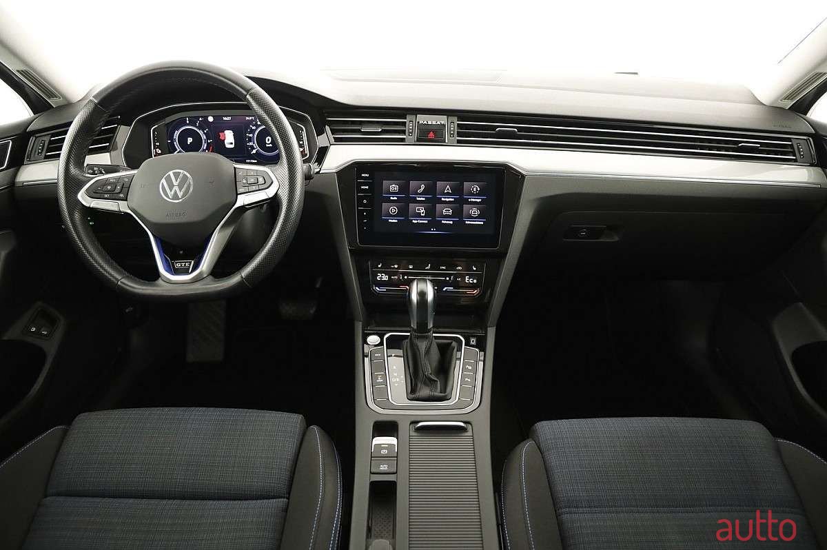 2021' Volkswagen Passat photo #5