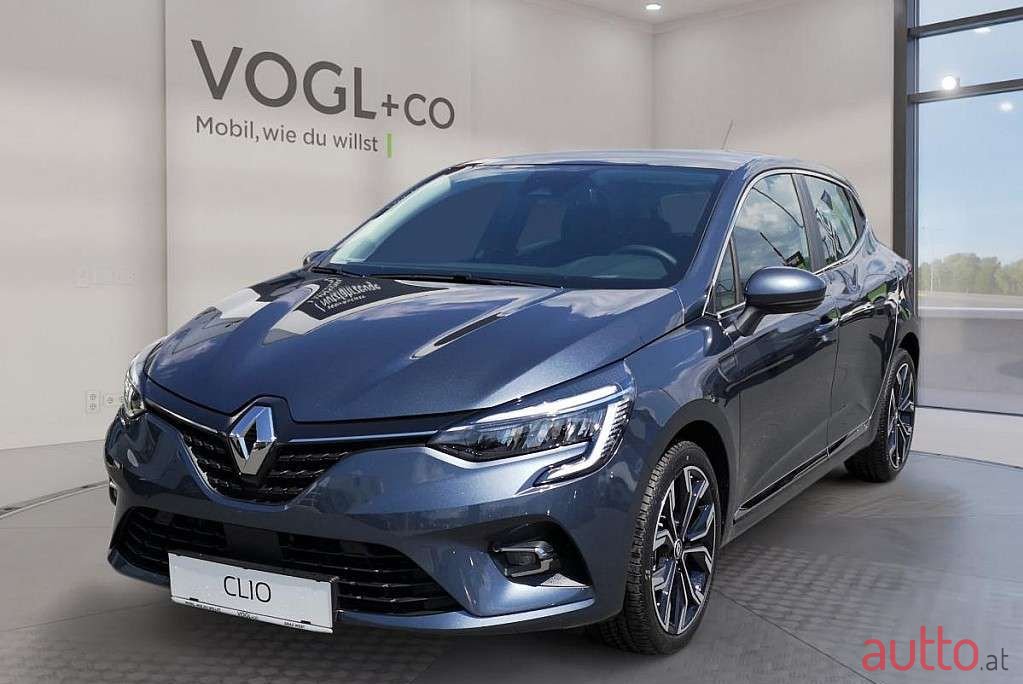 2022' Renault Clio photo #1