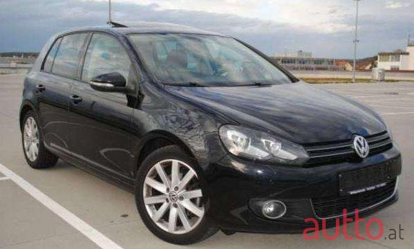 2010' Volkswagen Golf photo #4