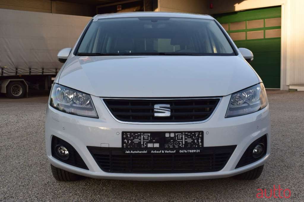 2017' SEAT Alhambra photo #2