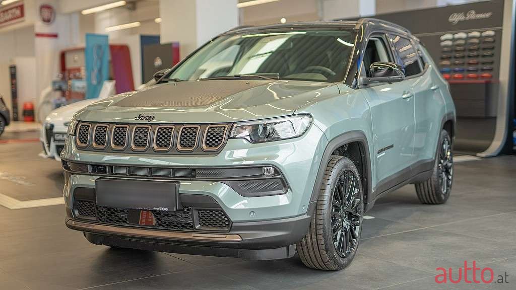 2022' Jeep Compass photo #1