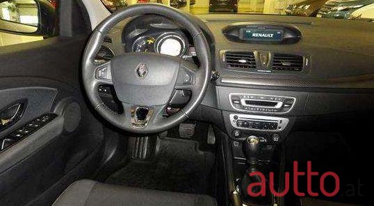 2013' Renault Megane photo #3