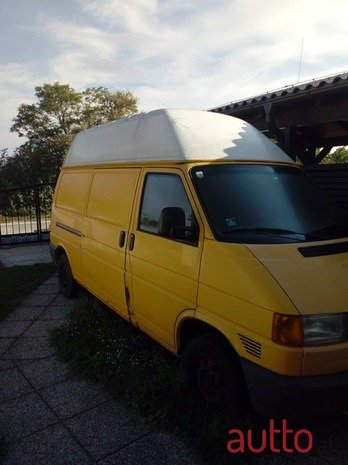 2000' Volkswagen photo #1