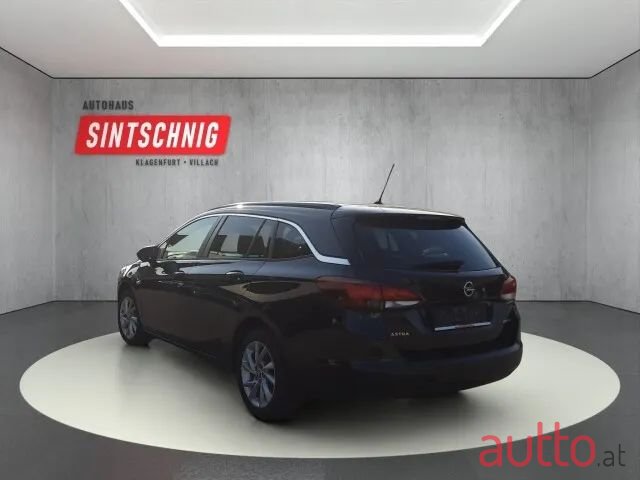 2019' Opel Astra photo #4