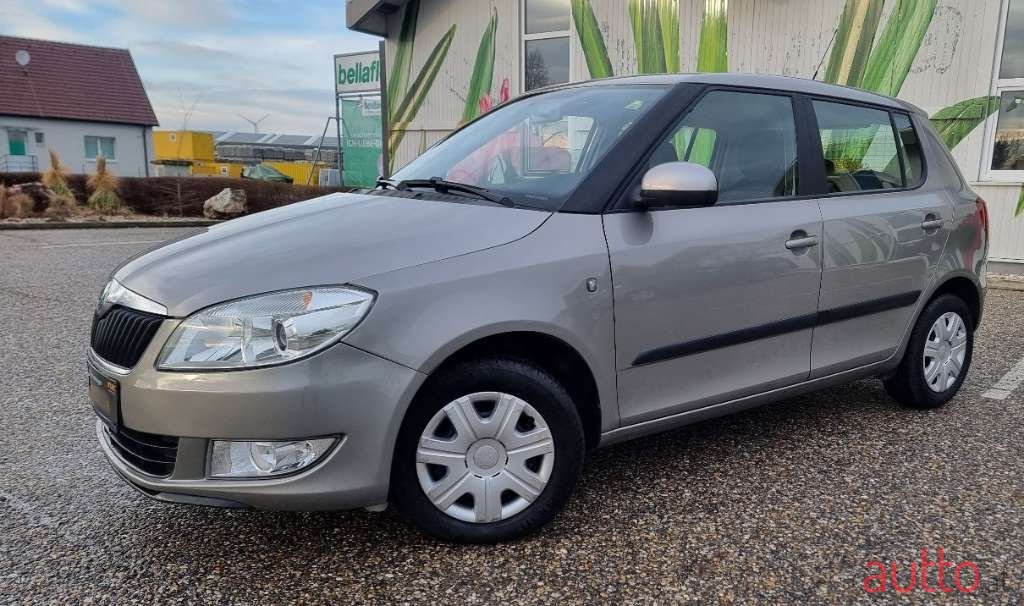 2010' Skoda Fabia photo #2