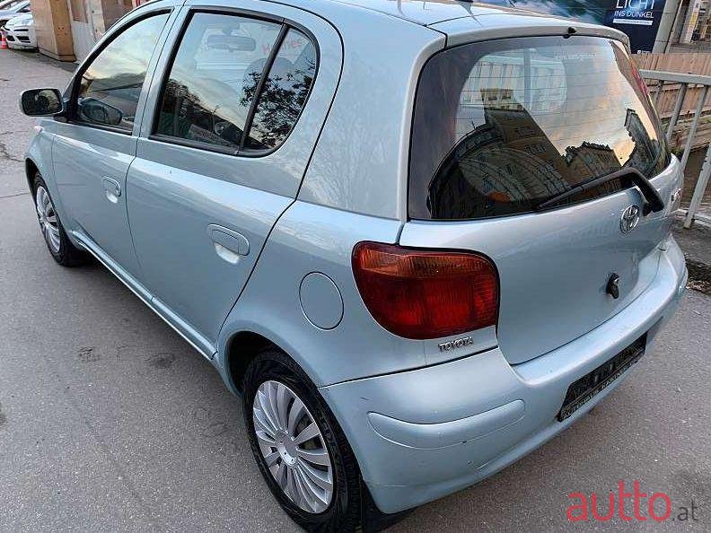 2003' Toyota Yaris photo #1