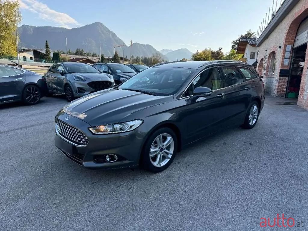 2015' Ford Mondeo photo #2