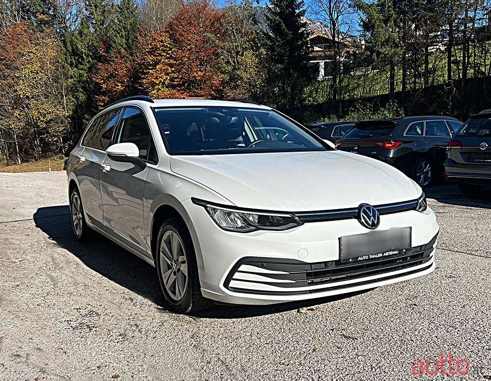 2022' Volkswagen Golf photo #2