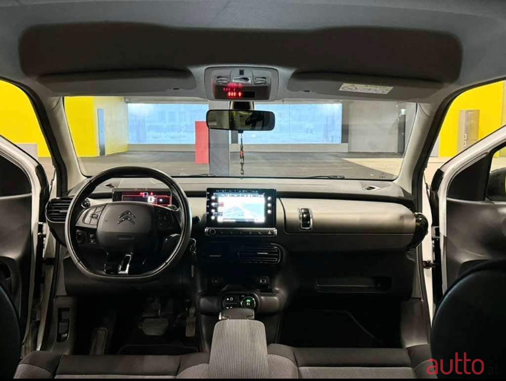 2015' Citroen C4 Cactus photo #5