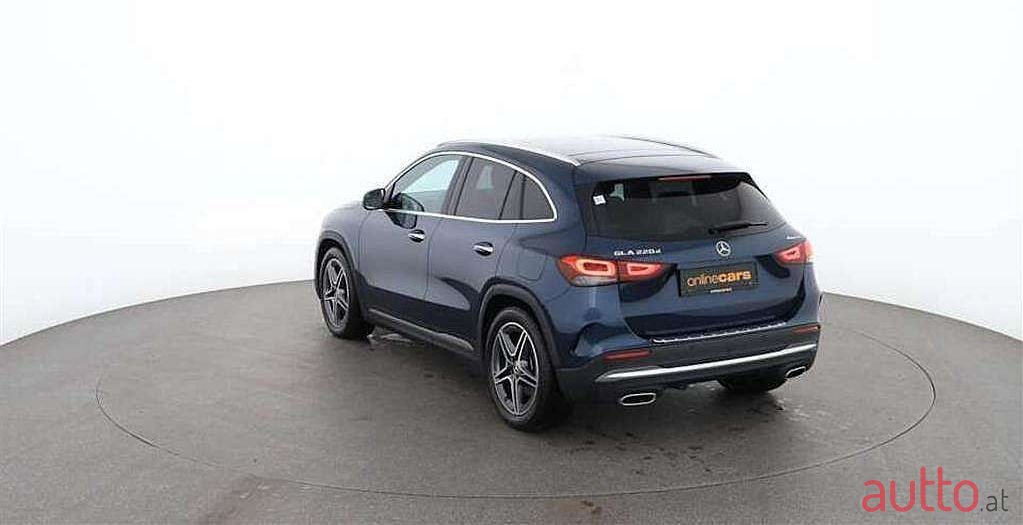 2021' Mercedes-Benz Gla-Klasse photo #3
