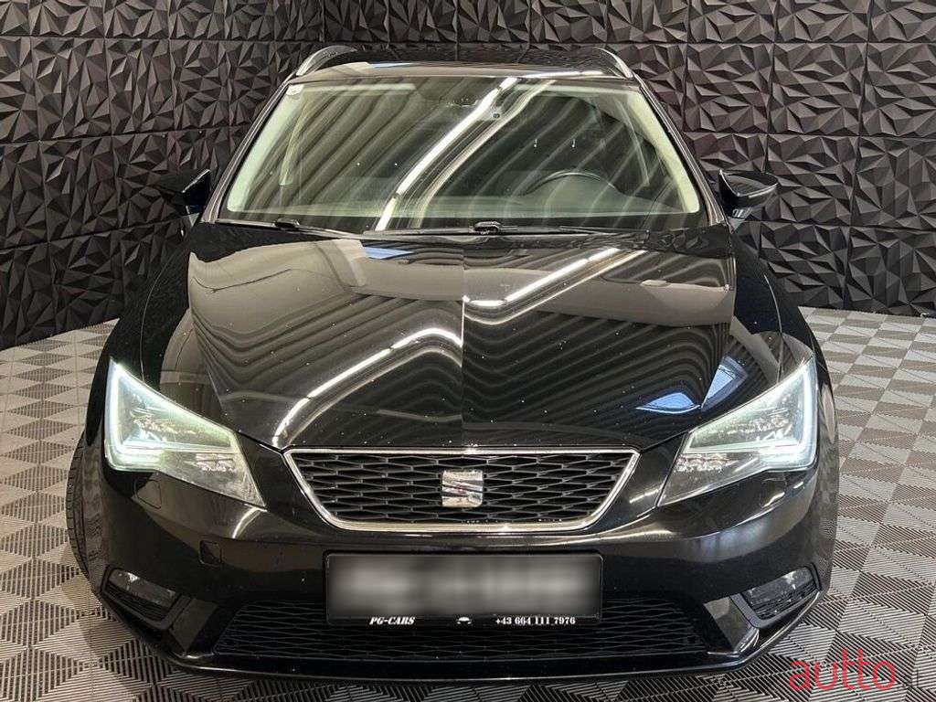 2014' SEAT Leon photo #2