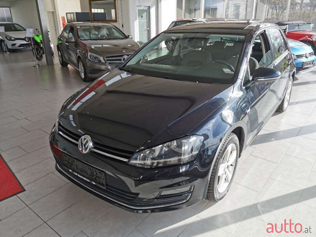 2013' Volkswagen Golf photo #1