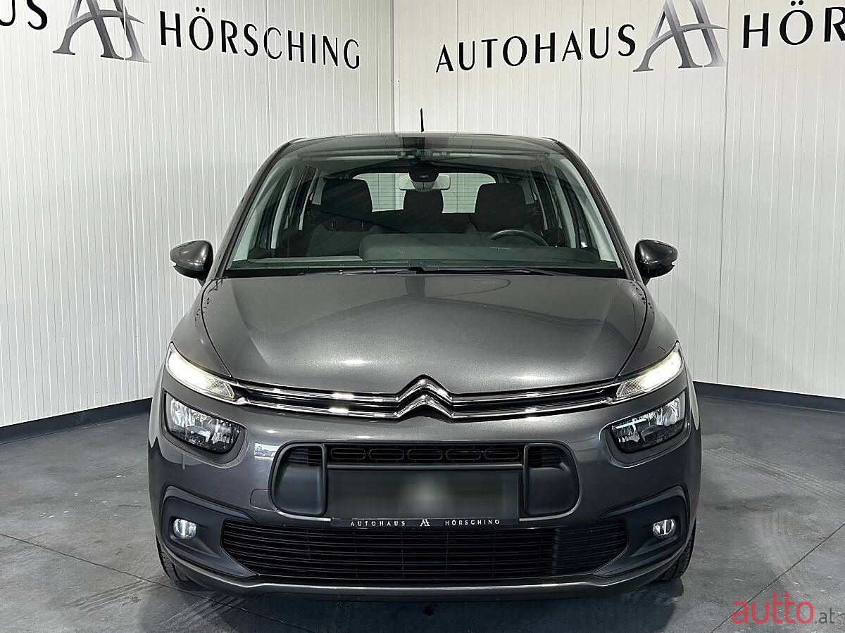 2020' Citroen Grand C4 SpaceTourer photo #2