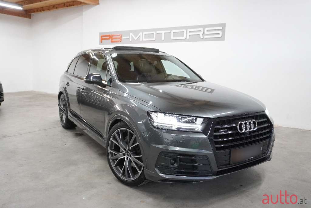2018' Audi Q7 photo #1
