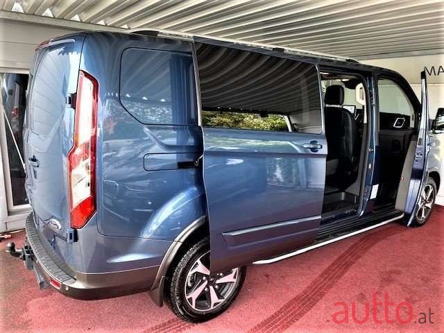 2021' Ford Tourneo photo #5